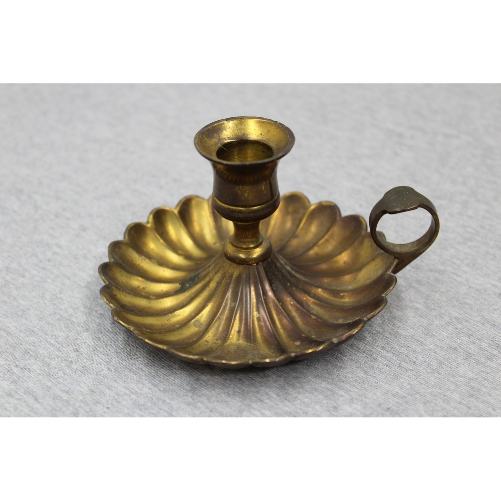 Unbranded Brass Candlestick Gold Scalloped Chamberstick Vintage Patina